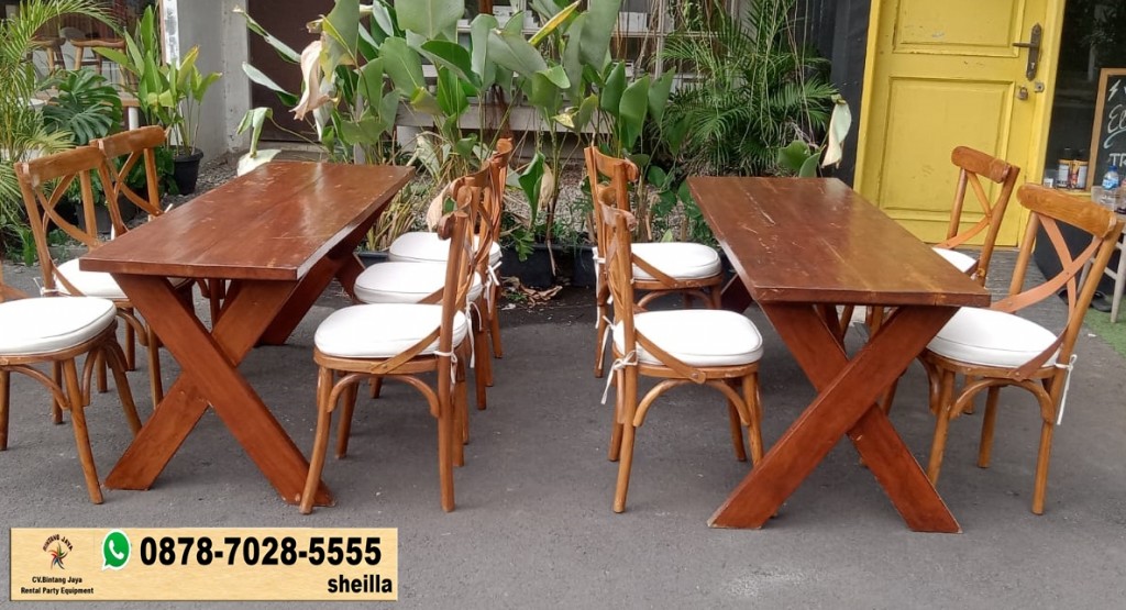 Disewakan meja minimalis meja taman kayu exstra
