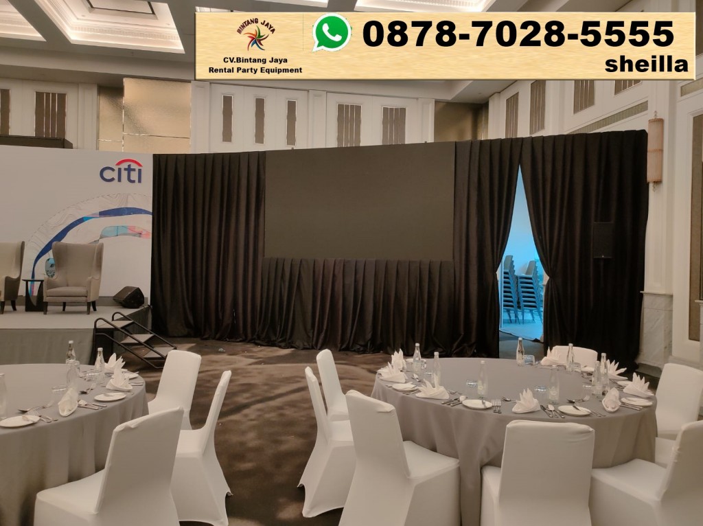 Pusat sewa meja bundar dan kursi futura cover putih Jakarta Barat