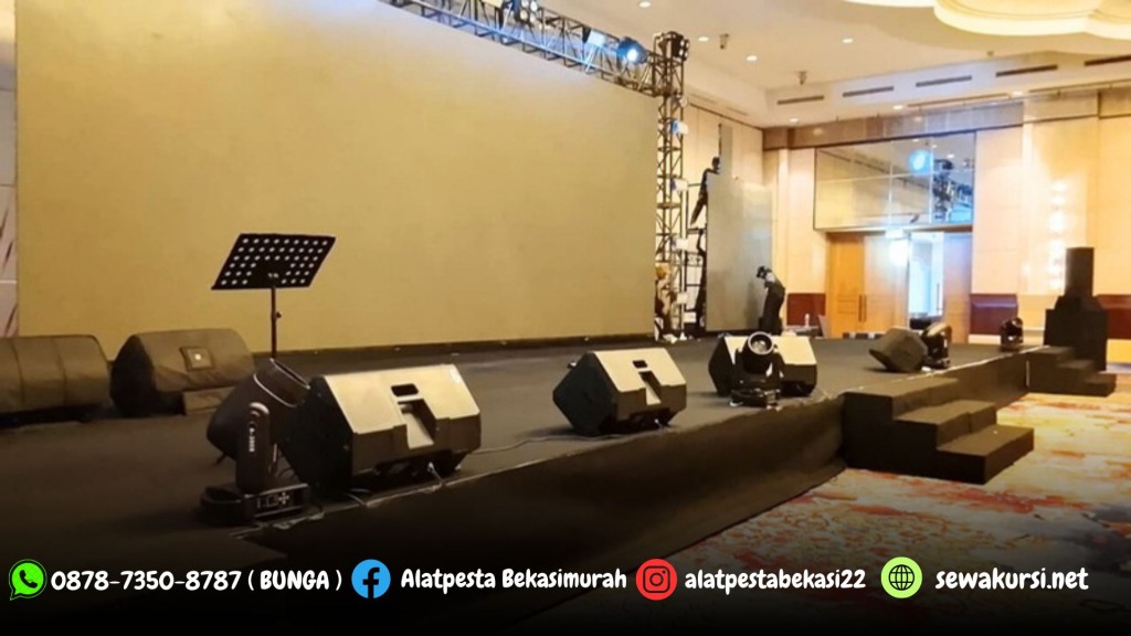 Sewa Karpet Hitam Anak Tangga Panggung dan Tirai Biru Gold Jaksel